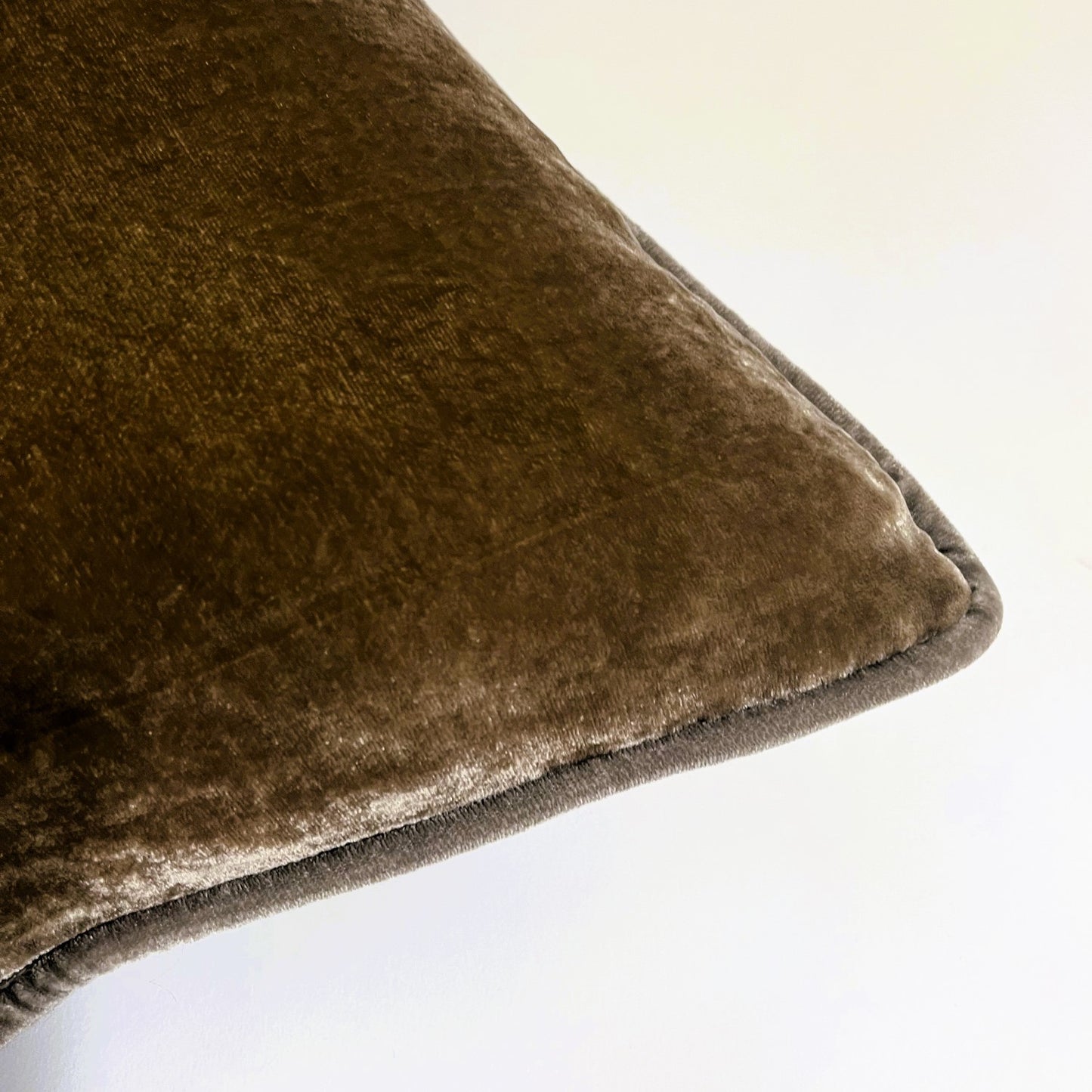 Cushion - Savannah Circle in Cashmere and Wool