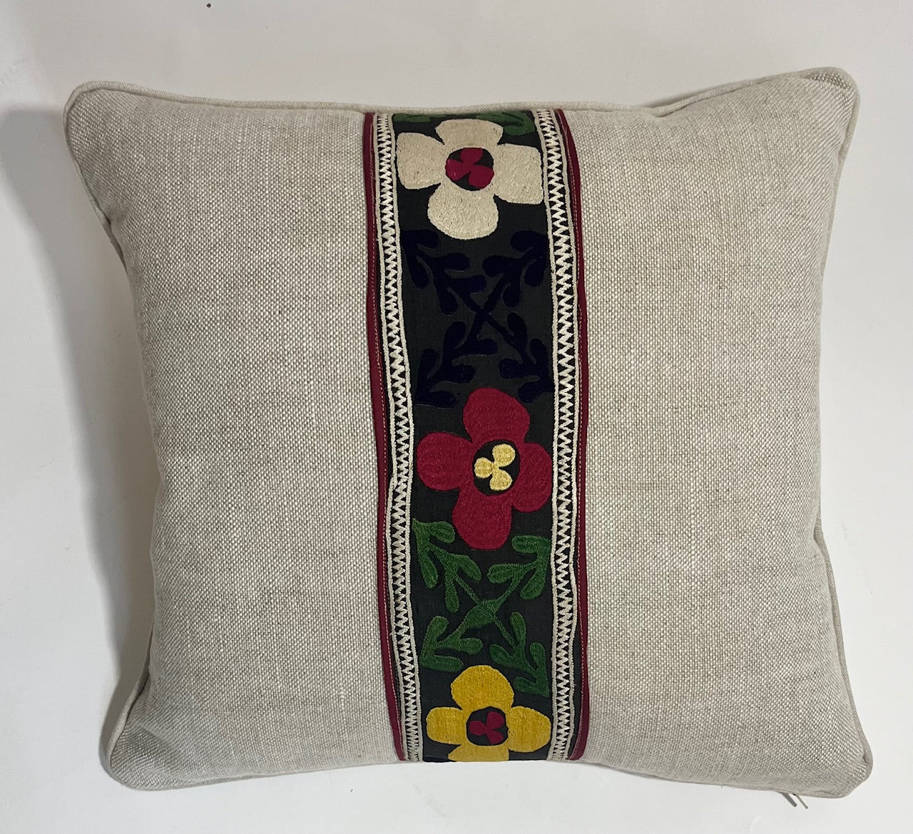 Cushion Suzani panel