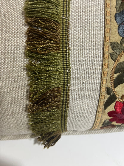 Cushion embroidered central panel