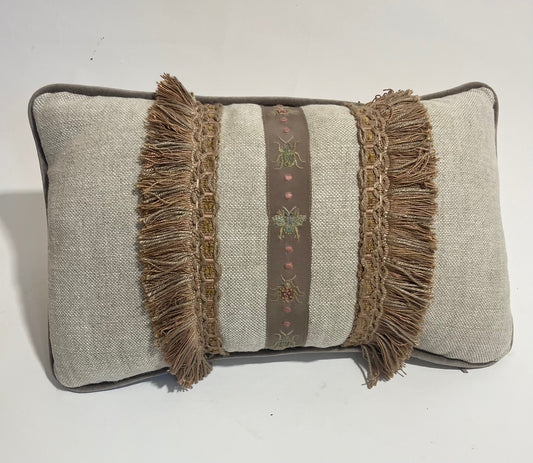 Cushion Baker & Gray embroidered ribbon.